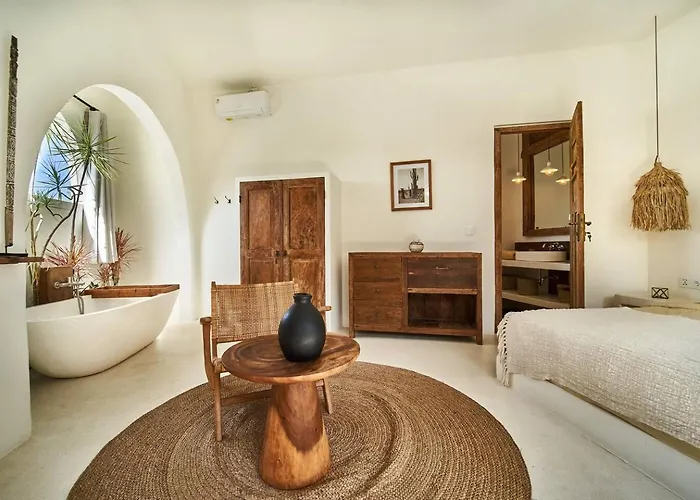 Villa Gorgeous Mediterranean Style 2 Bed, Pick!