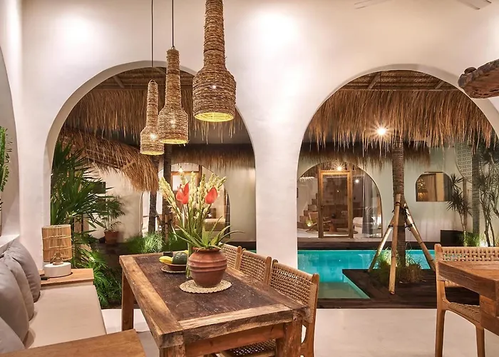 Gorgeous Mediterranean Style 2 Bed, Pick!