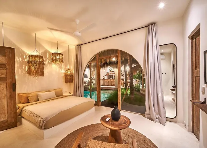 Gorgeous Mediterranean Style 2 Bed, Pick!