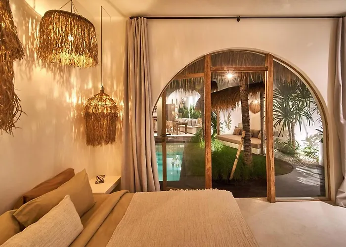 Gorgeous Mediterranean Style 2 Bed, Pick! Canggu (Bali)